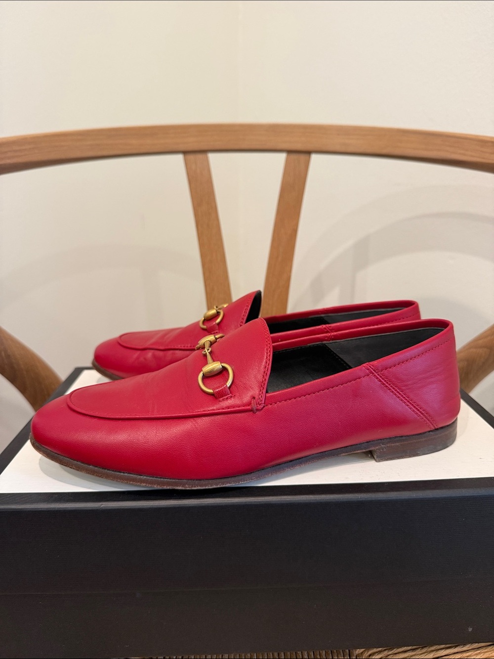 Women’s Gucci Horsebit Leather Loafers with Soft Heels in Red 37